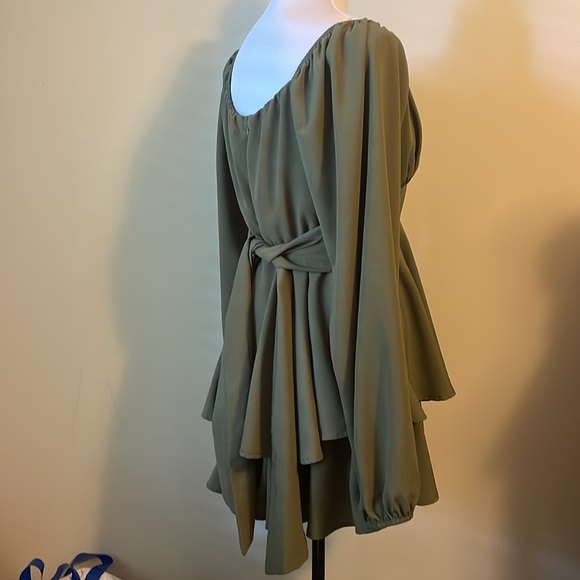 Altard State (L) Lola crossover romper army green puff rubber neckline UEC - Picture 3 of 12